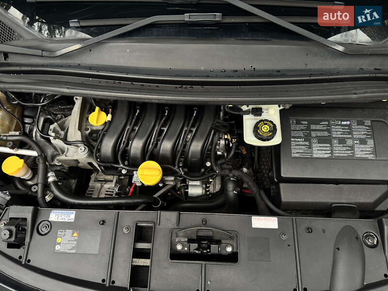 Минивэн Renault Scenic 2010 в Буче