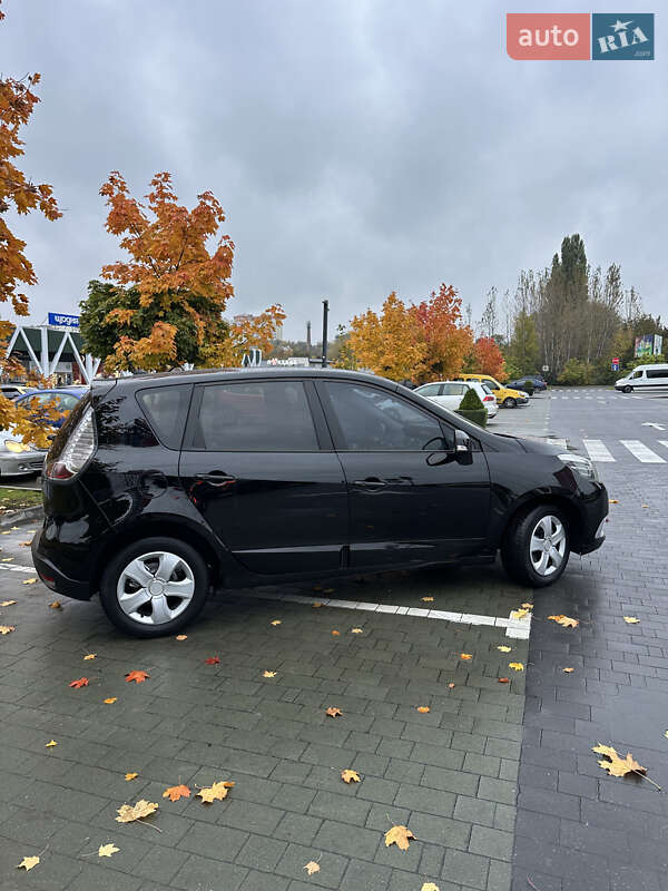 Минивэн Renault Scenic 2014 в Хмельницком