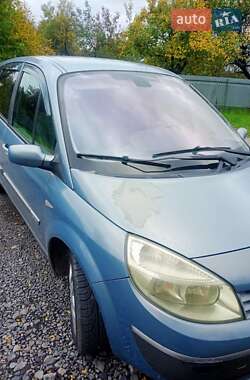 Мінівен Renault Scenic 2004 в Ужгороді