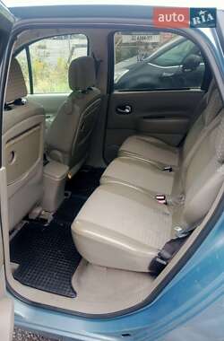 Минивэн Renault Scenic 2004 в 