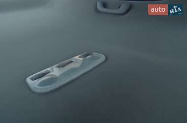 Минивэн Renault Scenic 2011 в 