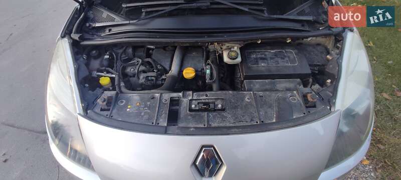 Минивэн Renault Scenic 2011 в Тернополе