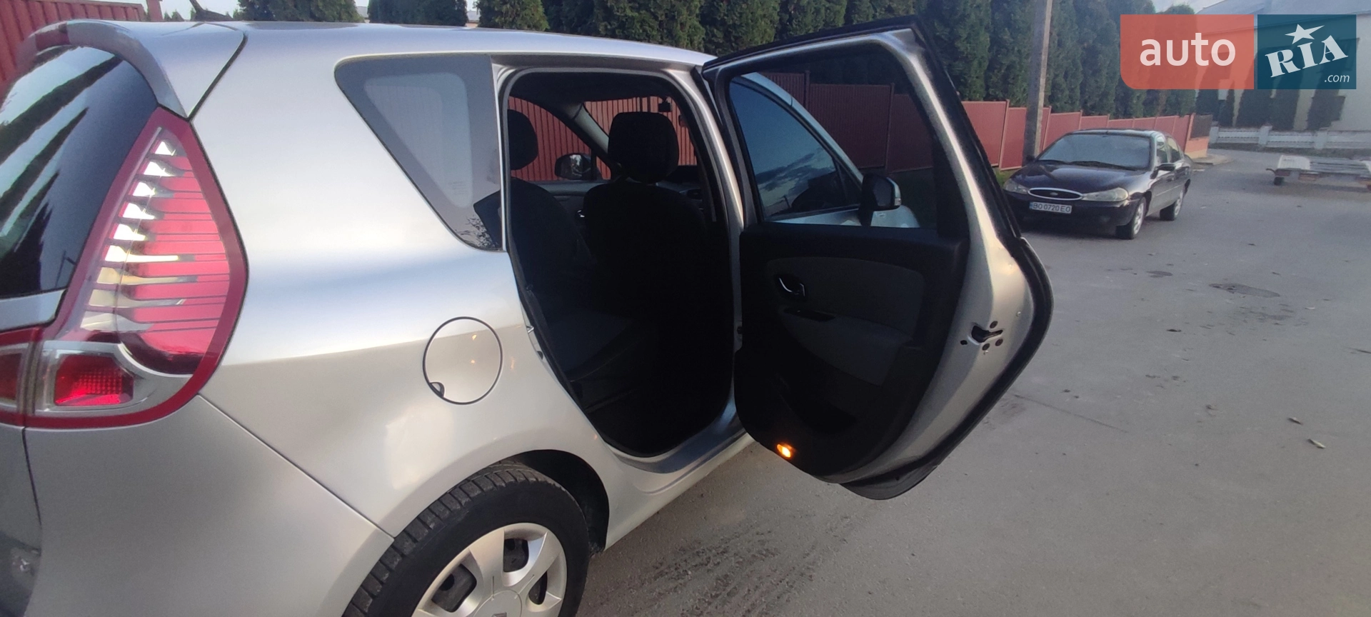 2011 Renault Scenic - мініатюра 38