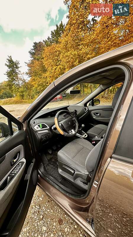 Минивэн Renault Scenic 2011 в Тернополе фото 16 Минивэн Renault Scenic 2011 в Тернополе