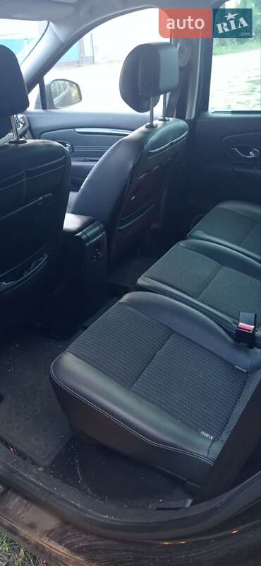 Минивэн Renault Scenic 2011 в Ковеле