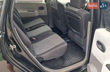 Минивэн Renault Scenic 2006 в 