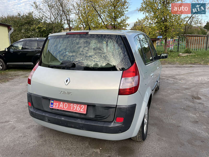 Минивэн Renault Scenic 2004 в Красилове
