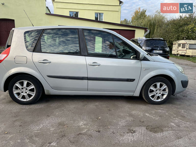 Минивэн Renault Scenic 2004 в Красилове