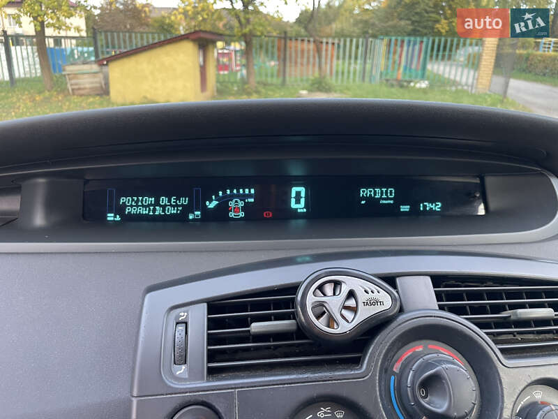 Минивэн Renault Scenic 2004 в Красилове