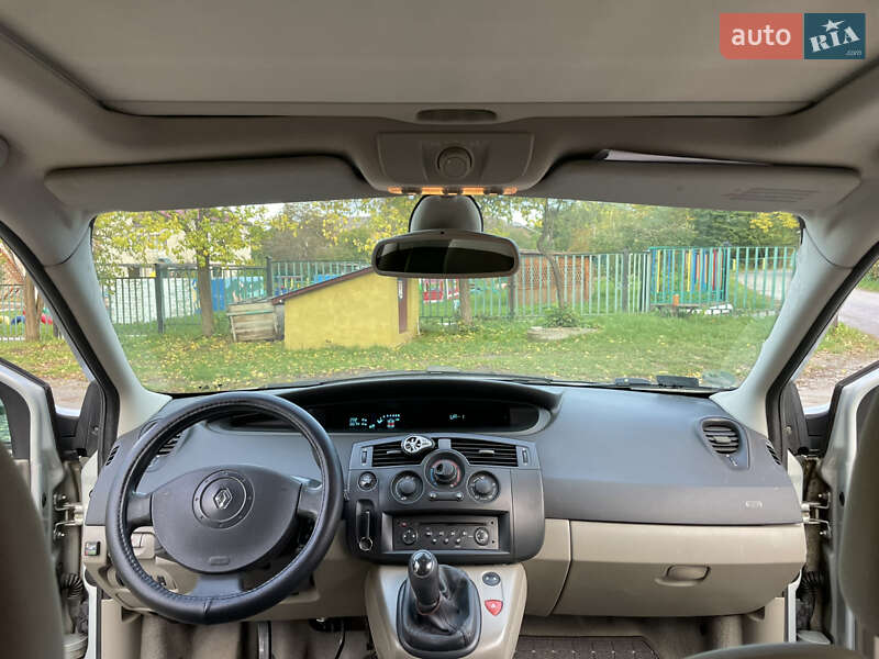 Минивэн Renault Scenic 2004 в Красилове