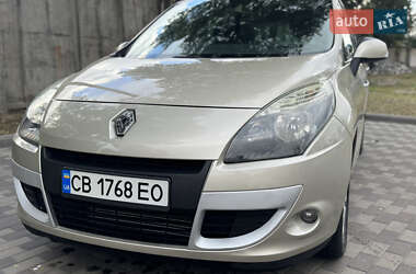 Минивэн Renault Scenic 2010 в 