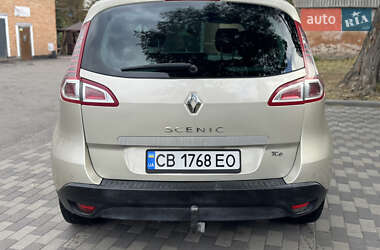 Минивэн Renault Scenic 2010 в 