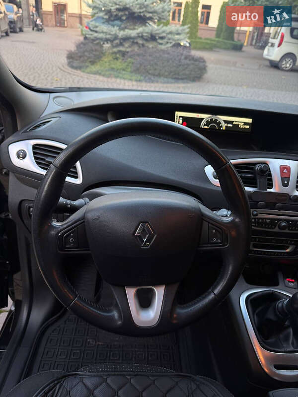 Минивэн Renault Scenic 2009 в Ивано-Франковске