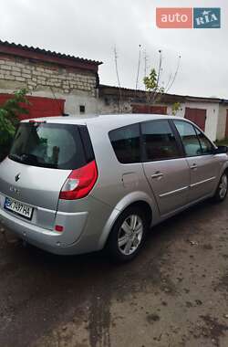 Минивэн Renault Scenic 2009 в 