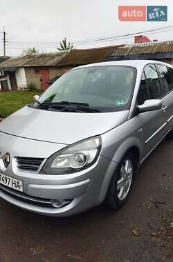 Минивэн Renault Scenic 2009 в 