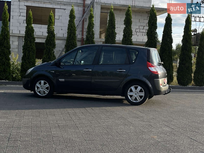 Минивэн Renault Scenic 2005 в Надворной