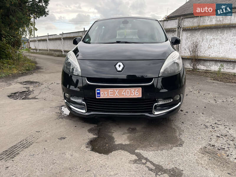 Мінівен Renault Scenic 2012 в Дубні