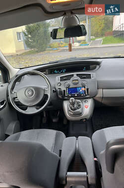 Минивэн Renault Scenic 2007 в 