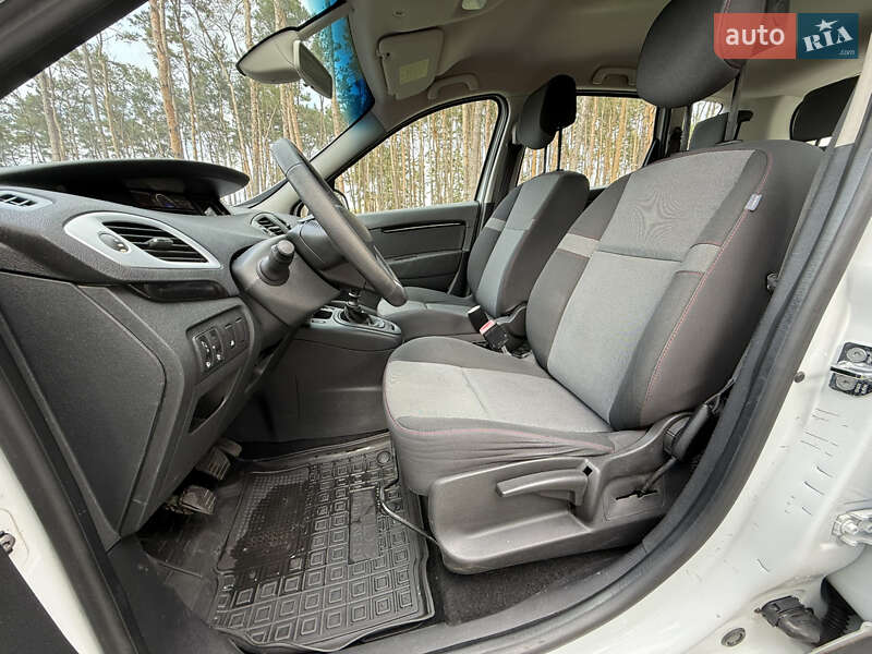 Минивэн Renault Scenic 2012 в Житомире
