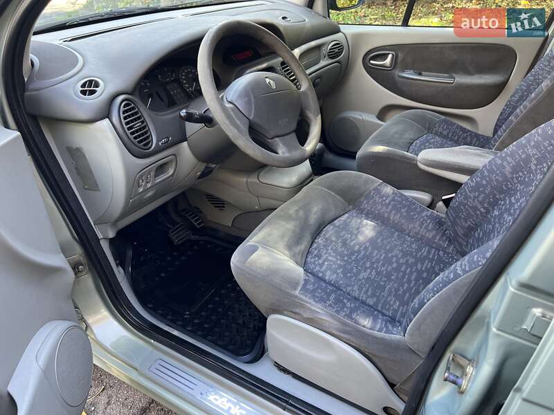 Минивэн Renault Scenic 2003 в Черновцах