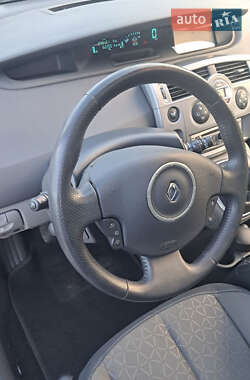 Минивэн Renault Scenic 2009 в 