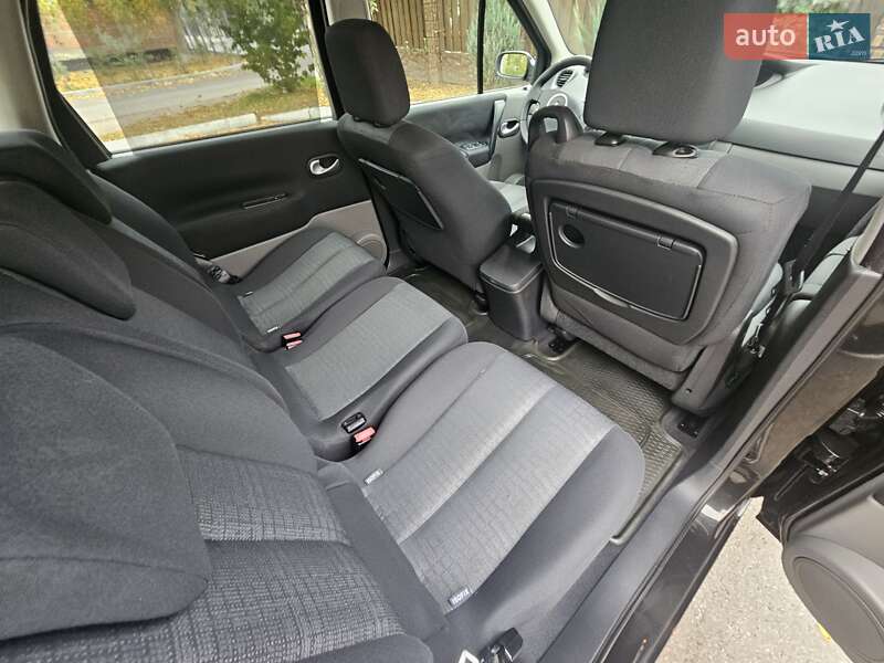 Минивэн Renault Scenic 2008 в Полтаве