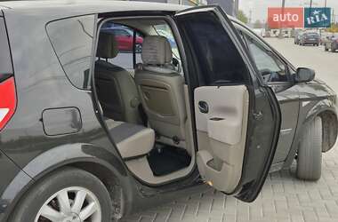 Минивэн Renault Scenic 2005 в 