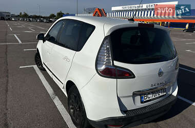 Мінівен Renault Scenic 2015 в 