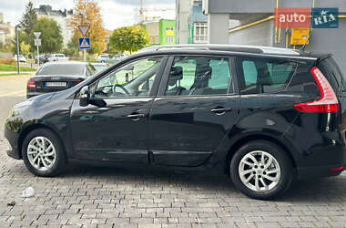 Минивэн Renault Scenic 2015 в 