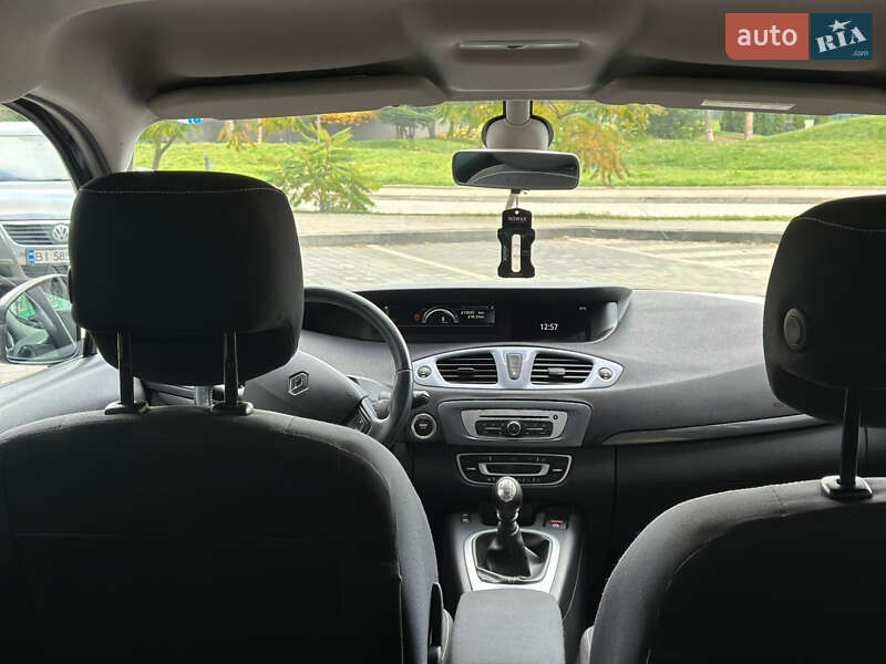 Мінівен Renault Scenic 2015 в Івано-Франківську фото 24 Мінівен Renault Scenic 2015 в Івано-Франківську