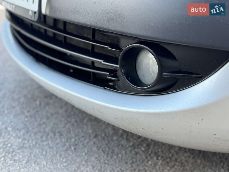 Минивэн Renault Scenic 2007 в Ровно