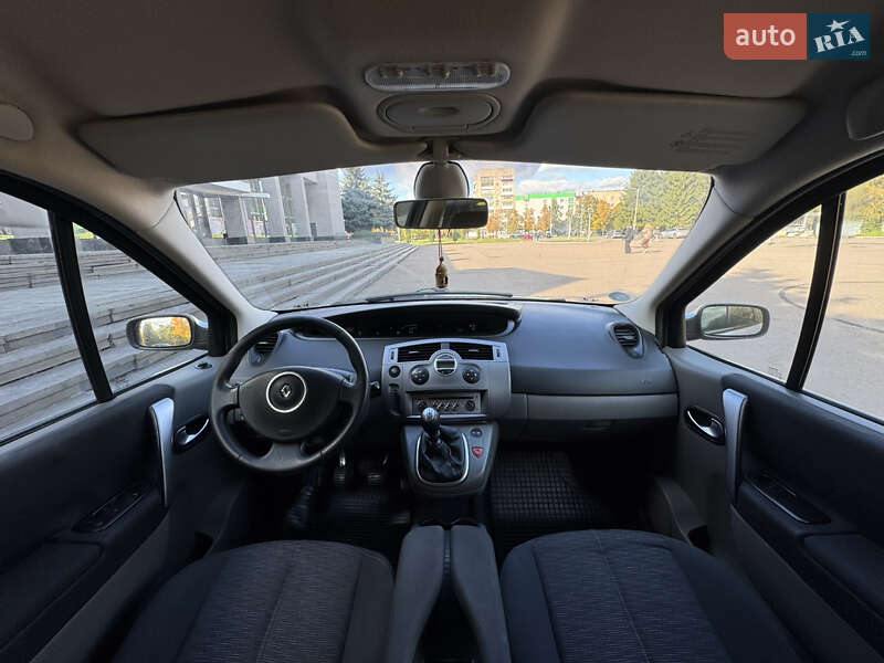 Минивэн Renault Scenic 2007 в Ровно