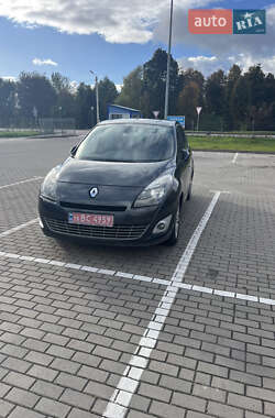 Минивэн Renault Scenic 2009 в Дубно