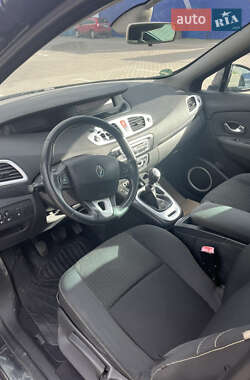 Мінівен Renault Scenic 2009 в  фото 13 Мінівен Renault Scenic 2009 в