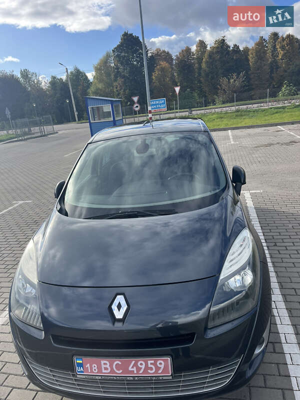 Минивэн Renault Scenic 2009 в Дубно