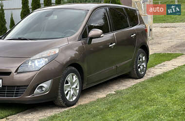 Минивэн Renault Scenic 2011 в Делятине
