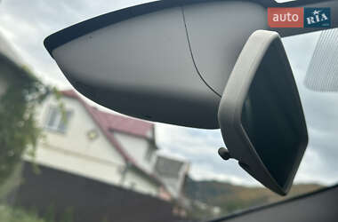Минивэн Renault Scenic 2011 в 