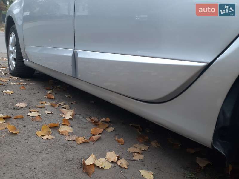 Минивэн Renault Scenic 2011 в Хороле