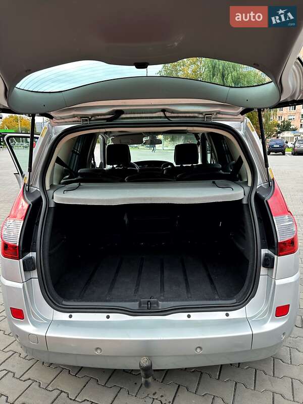Мінівен Renault Scenic 2007 в Луцьку