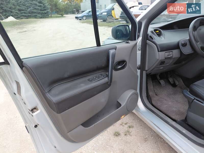 Мінівен Renault Scenic 2004 в Підволочиську