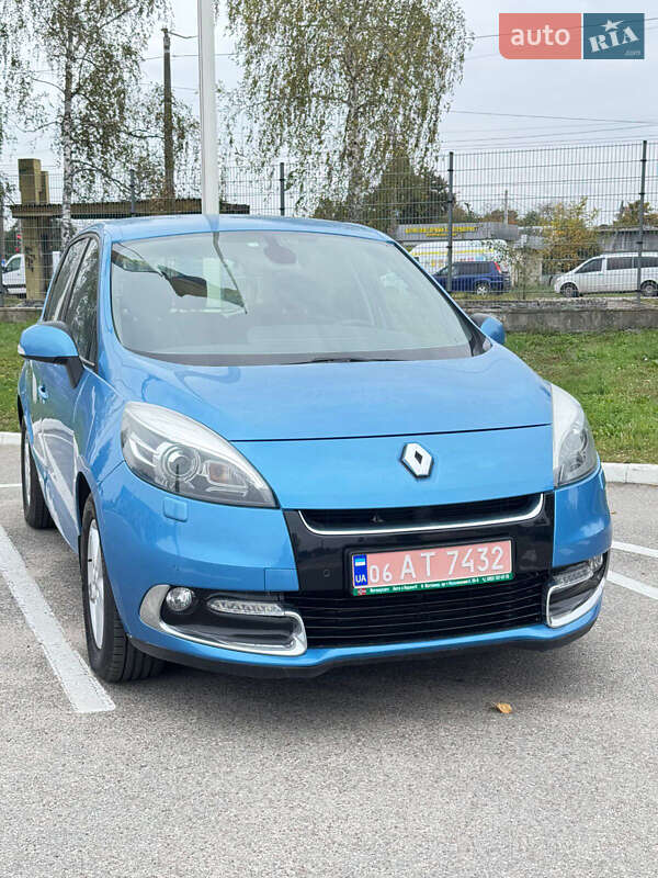 Минивэн Renault Scenic 2014 в Житомире