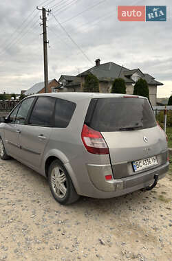 Минивэн Renault Scenic 2004 в 