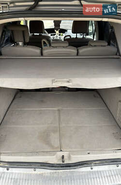 Минивэн Renault Scenic 2004 в 