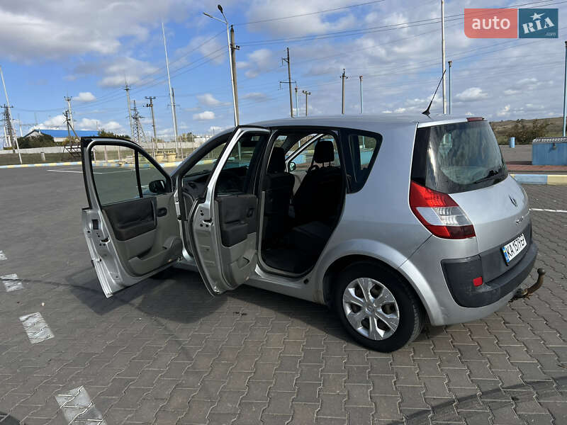 Мінівен Renault Scenic 2006 в Рені фото 11 Мінівен Renault Scenic 2006 в Рені