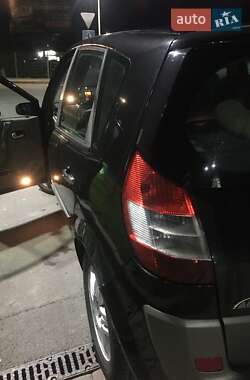 Мінівен Renault Scenic 2003 в 