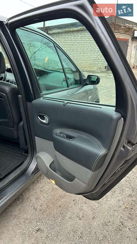 Минивэн Renault Scenic 2009 в Павлограде
