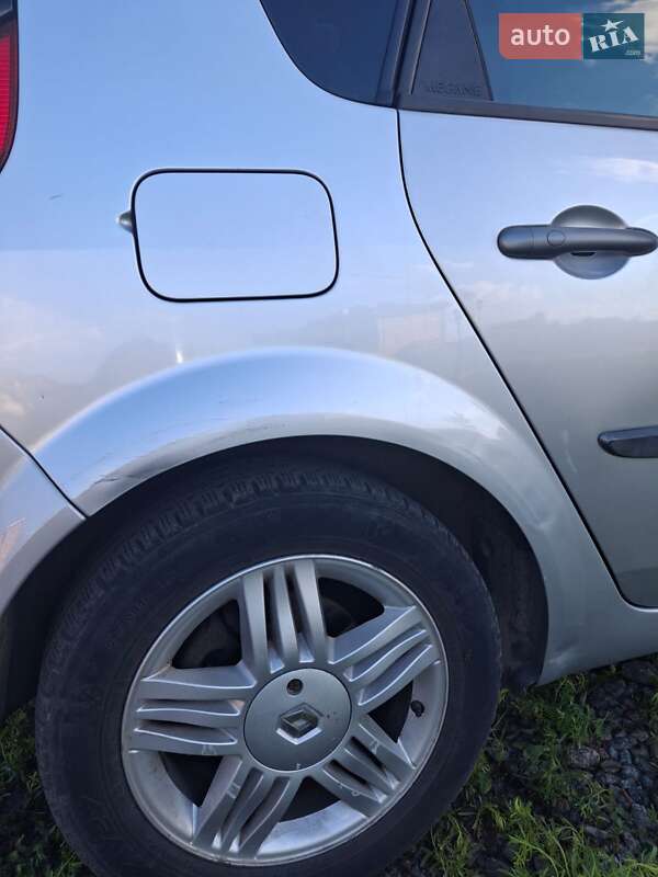 Минивэн Renault Scenic 2006 в Броварах