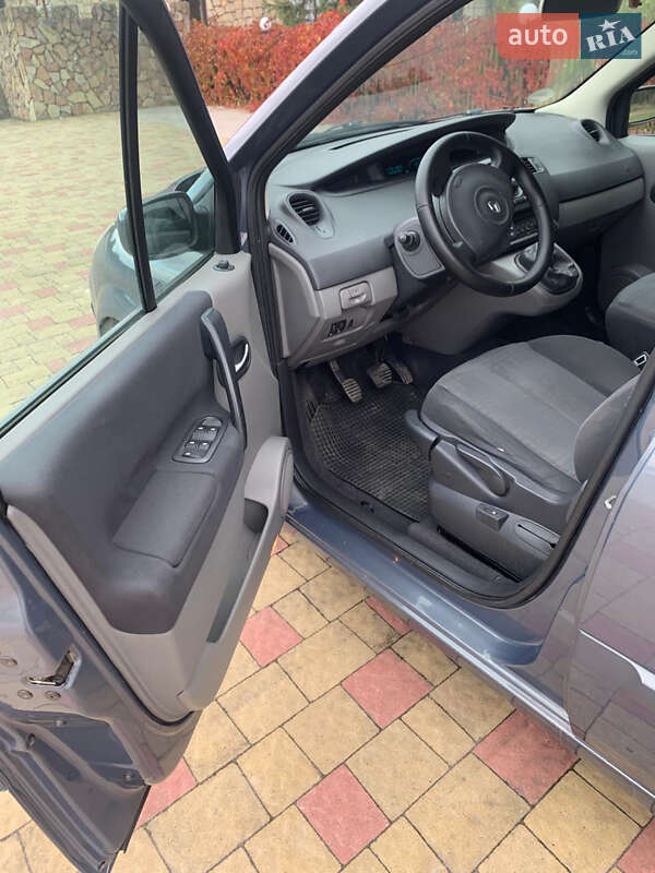 Минивэн Renault Scenic 2007 в Золочеве