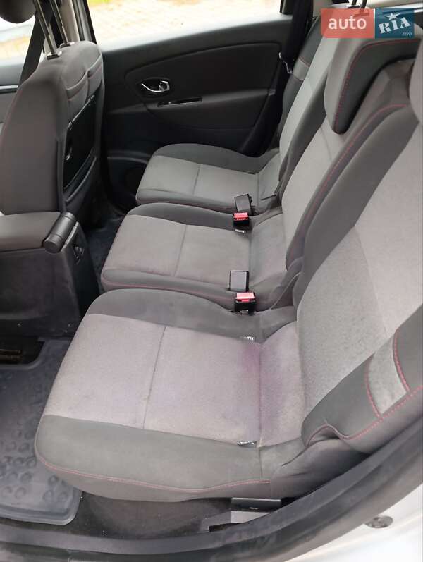 Минивэн Renault Scenic 2013 в Черкассах