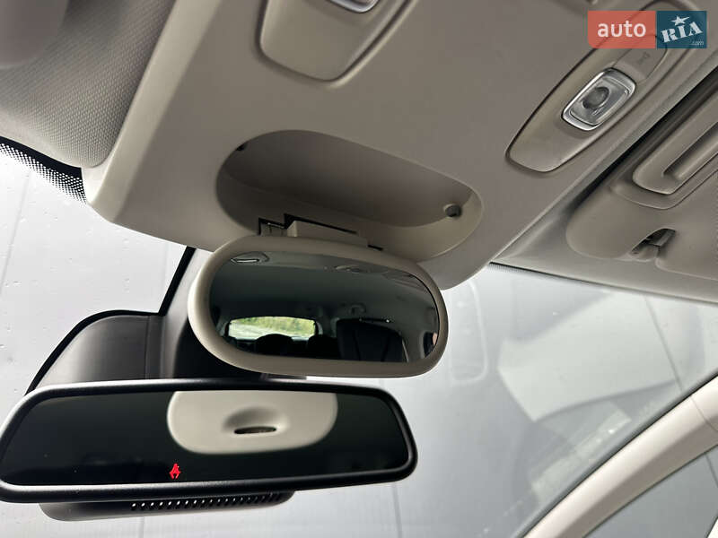 Мінівен Renault Scenic 2016 в Луцьку